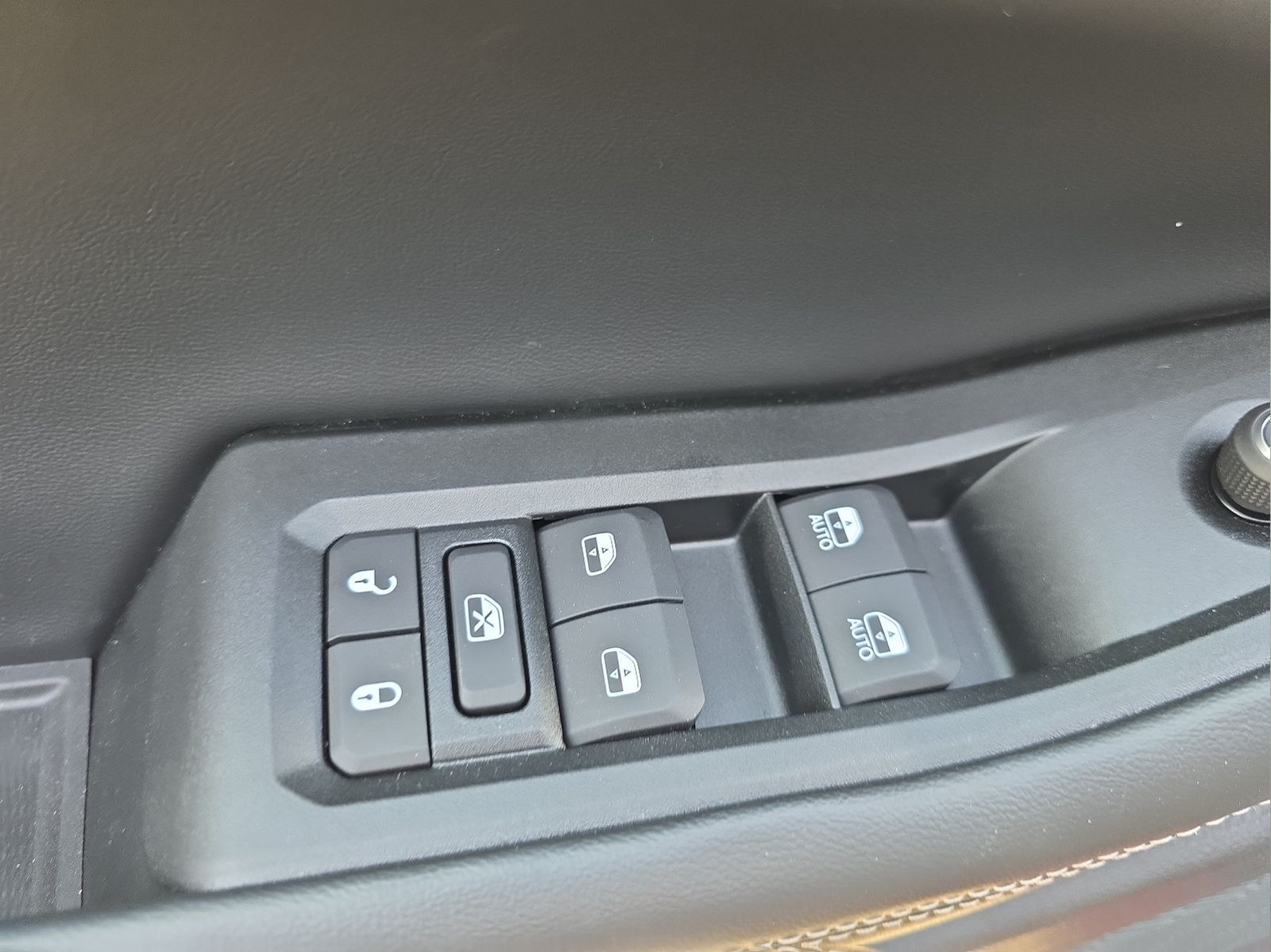 2026 Jeep Grand Cherokee GRAND CHEROKEE L LAREDO 4X4