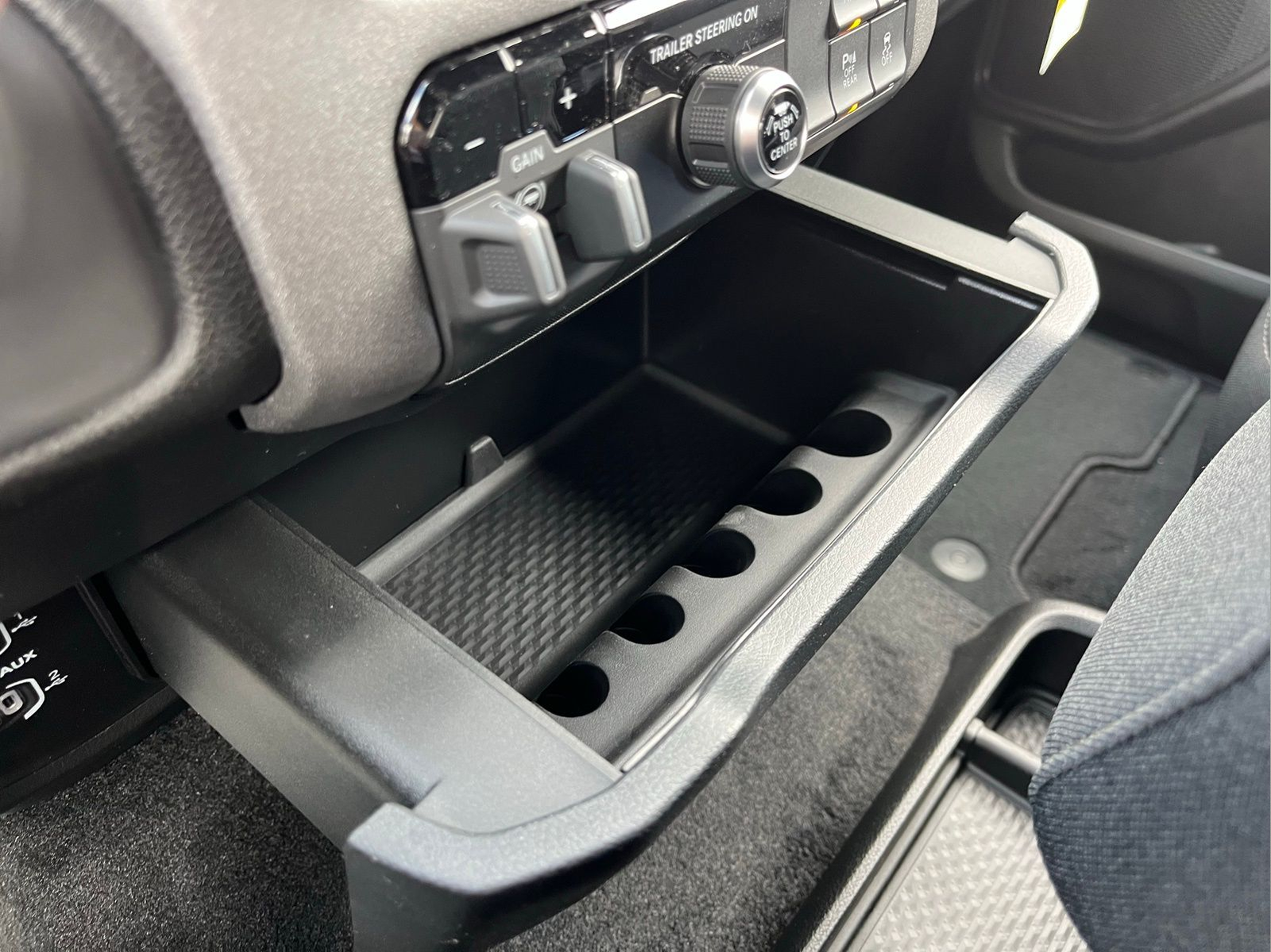 2026 RAM Ram 1500 RAM 1500 TRADESMAN CREW CAB 4X4 5'7' BOX