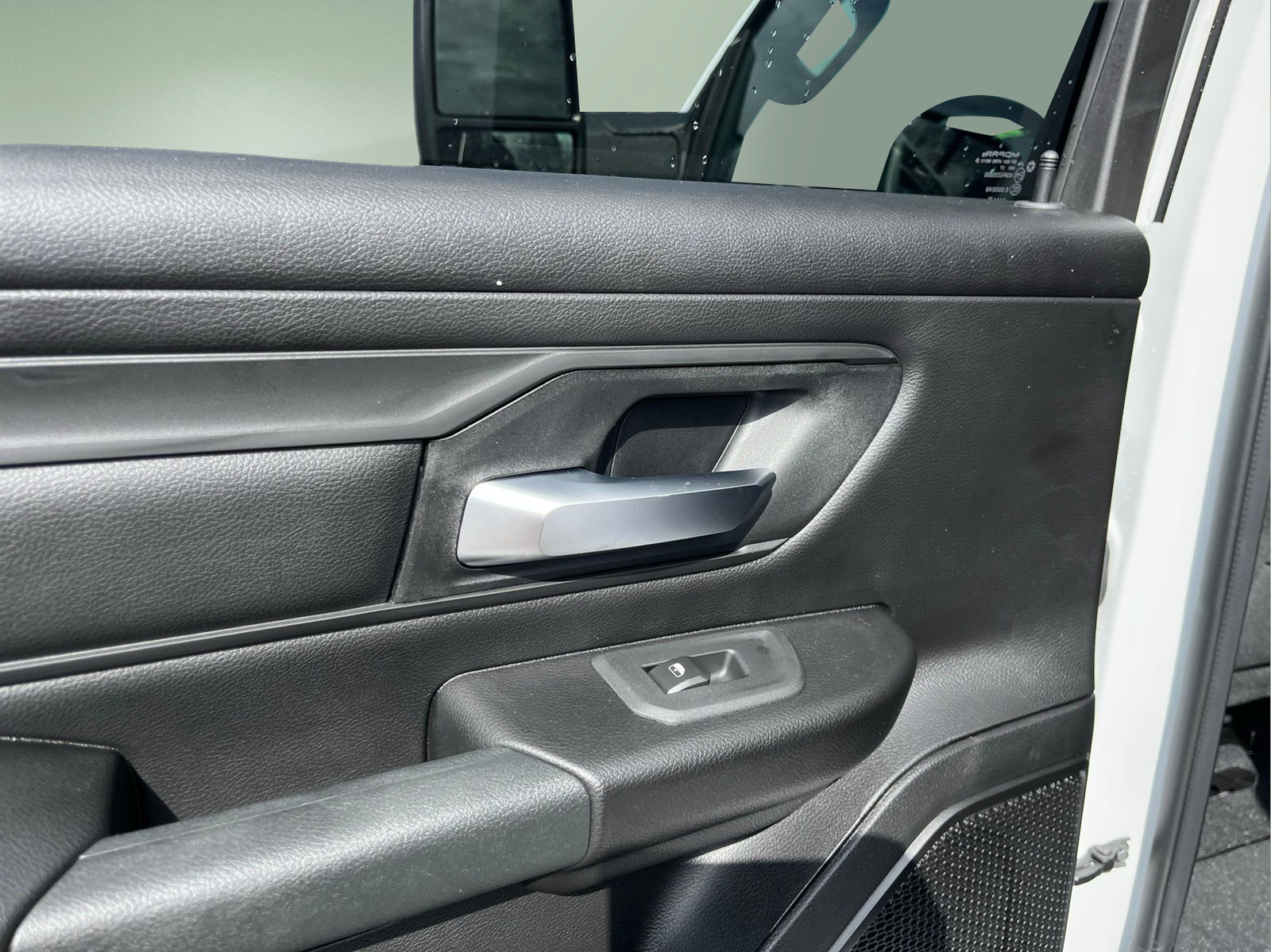 2026 RAM Ram 1500 RAM 1500 TRADESMAN CREW CAB 4X4 5'7' BOX
