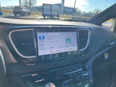 2026 Chrysler Voyager VOYAGER LX