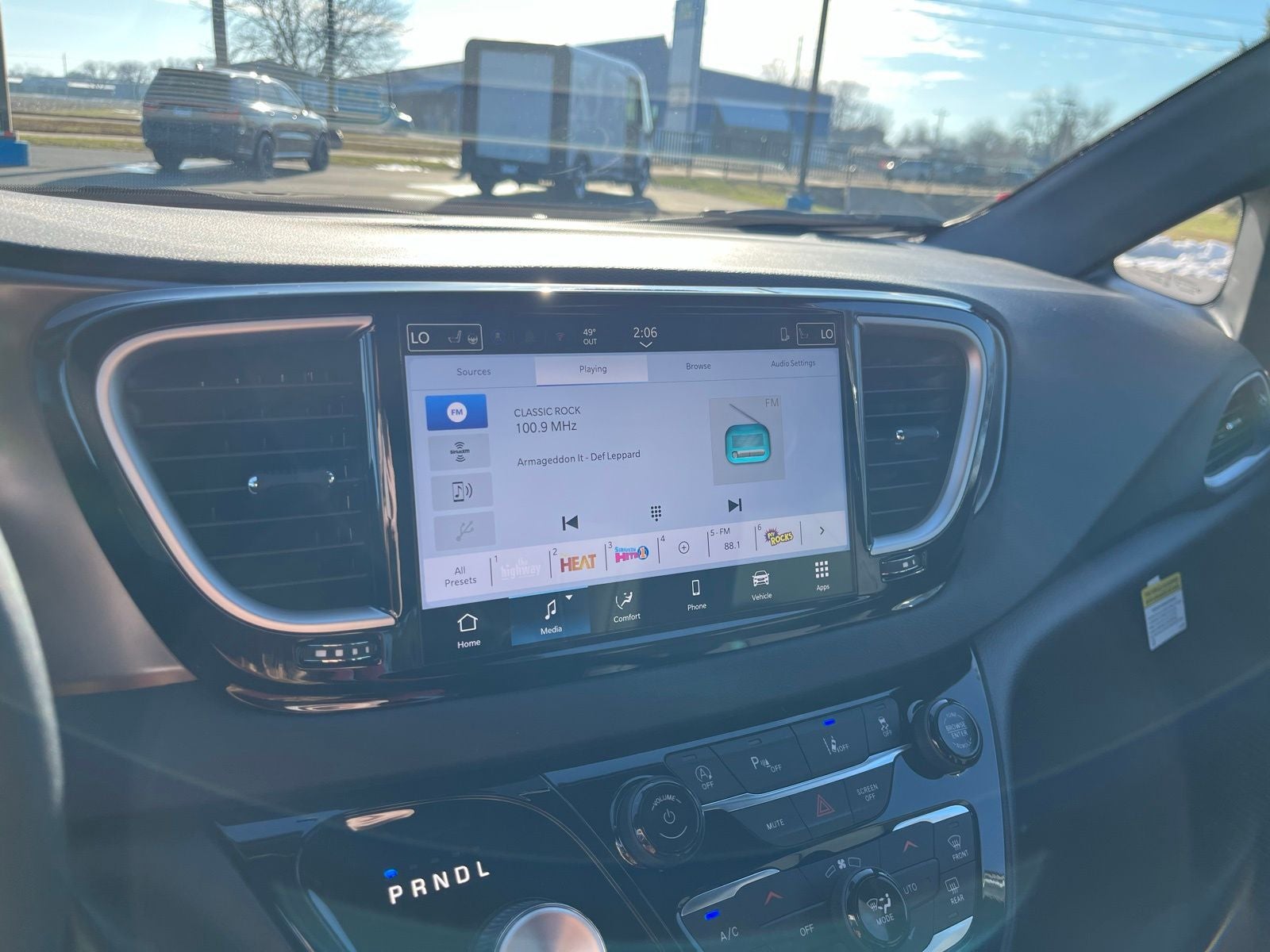 2026 Chrysler Voyager VOYAGER LX