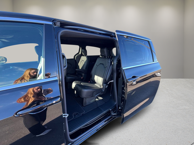 2026 Chrysler Voyager VOYAGER LX