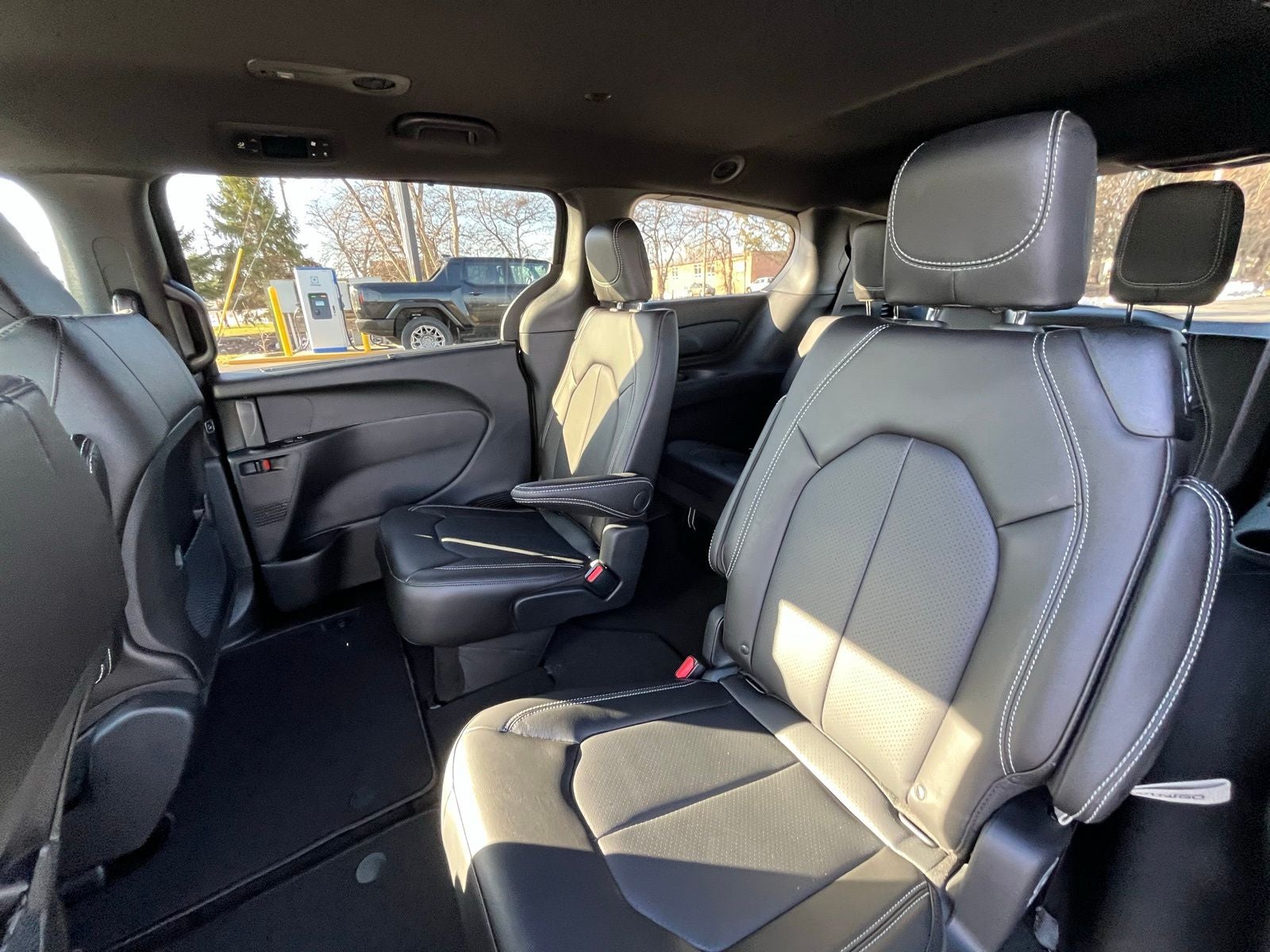 2026 Chrysler Voyager VOYAGER LX