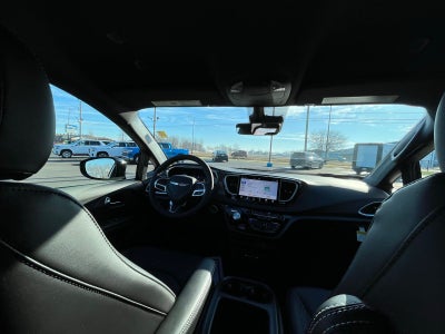 2026 Chrysler Voyager VOYAGER LX