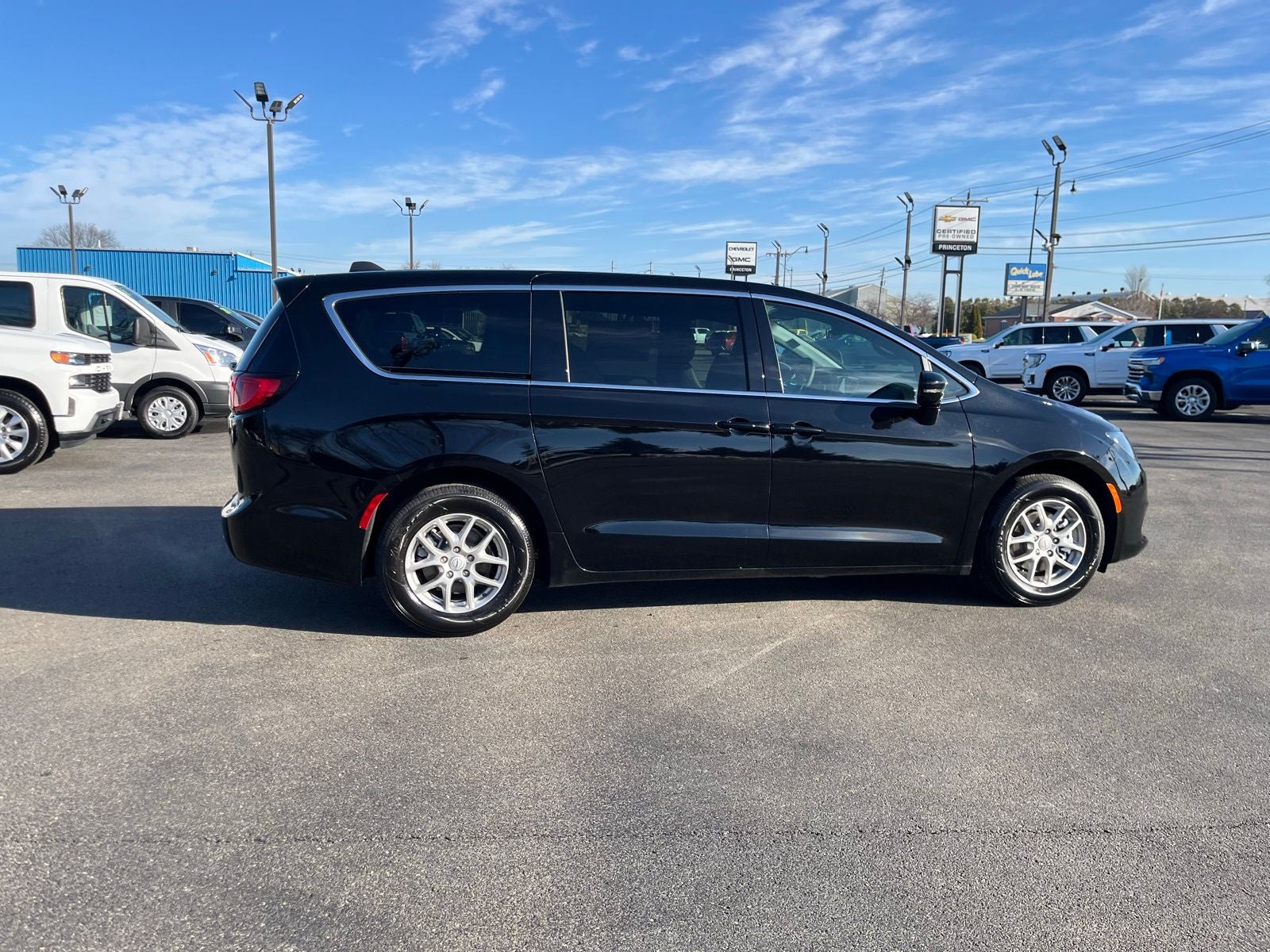 2026 Chrysler Voyager VOYAGER LX