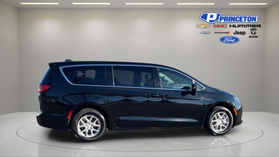 2026 Chrysler Voyager VOYAGER LX